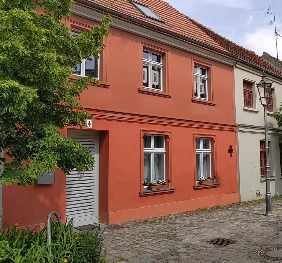 Omas Linde Apartment Brandenburg  Luaran gambar